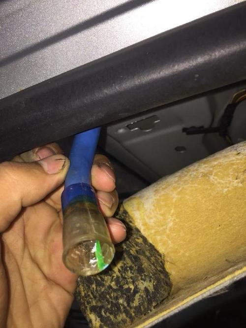 老宝来天窗修理保养,汽车天窗漏水怎么修理