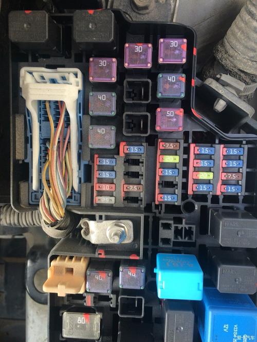 日行灯为什么要装继电器?日行灯有保险丝吗
