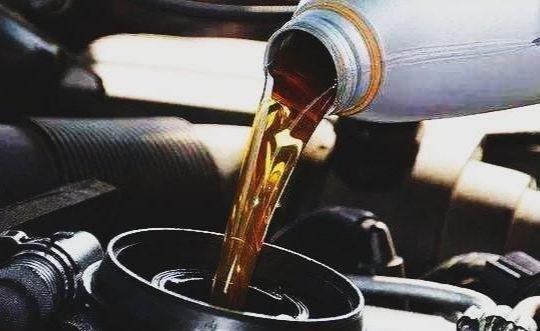 为什么换完半合成机油油耗增多呢,机油对油耗的影响
