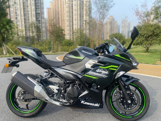 川崎ninja400(川崎ninja400什么时候引进国内的)