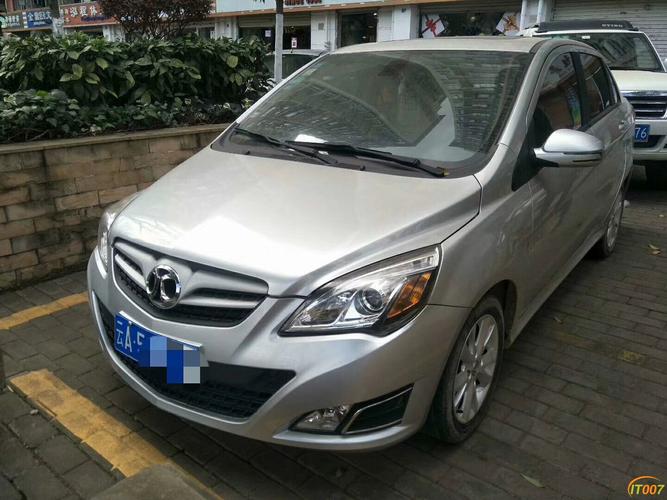 北京e150汽车报价 北汽e150的车是什么白
