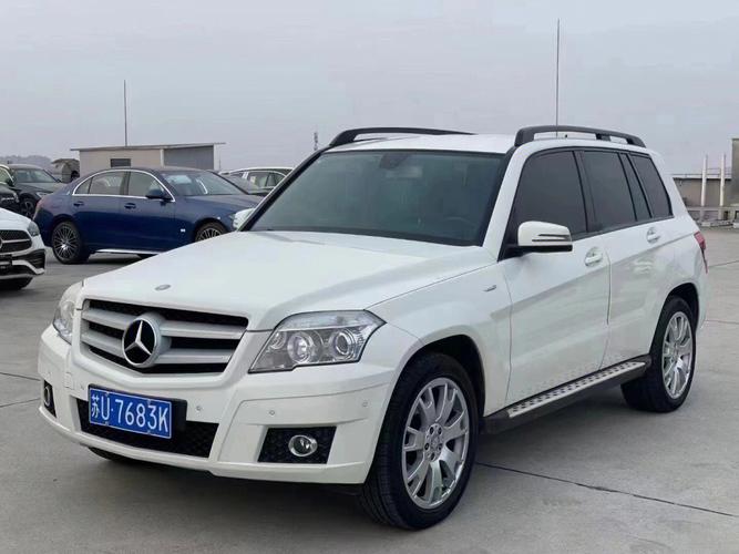 奔驰glk300价格 GlK300奔驰一年用车费用要多少