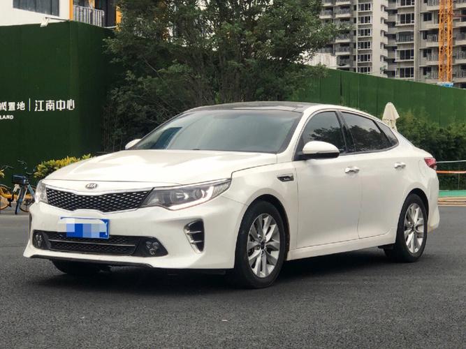 起亚k5二手车报价,起亚k512年二手车多少钱
