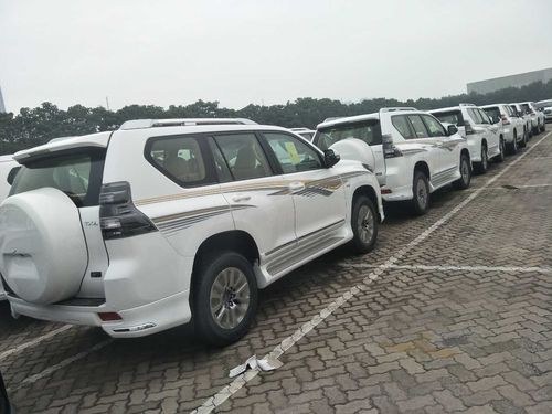 高性价比之选!普拉多2700中东版带你开启豪华越野之旅