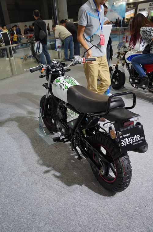 为什么100cc的摩托车比较贵 100cc小排量摩托车推荐