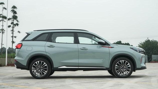 全方位解析6座SUV：家庭出行的理想选择