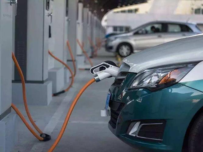 五万以内的新能源纯电动汽车(5万元纯电动新能源汽车每年费用)