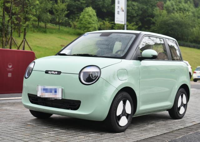 适合女生开的纯电动汽车，有适合女孩子开的新能源车推荐吗
