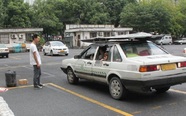 教练说三类人不适合学车，学车一定要选正规驾校吗为什么