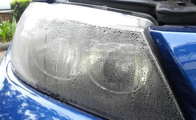汽车里面很多雾水为什么了？汽车里面都有雾水怎么弄
