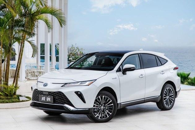广汽丰田车型10万左右15万,油电混合车10-15万丰田