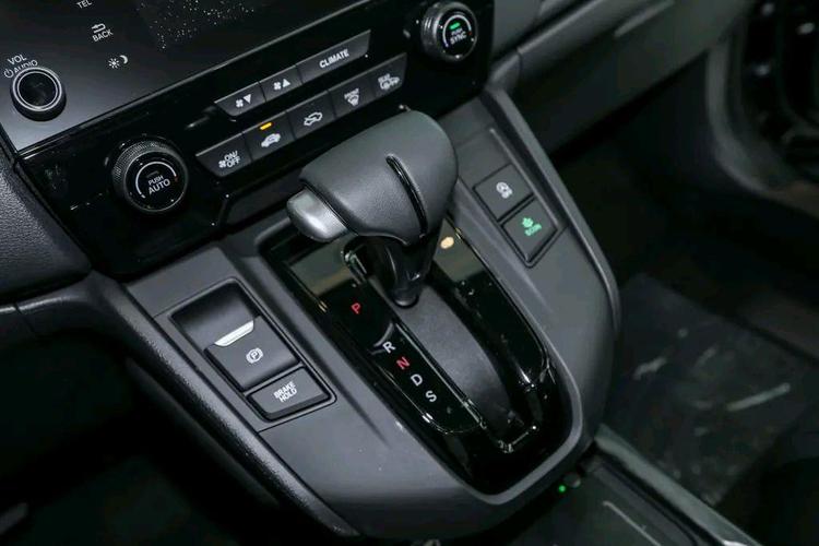 crv?本田crv开车的正确步骤
