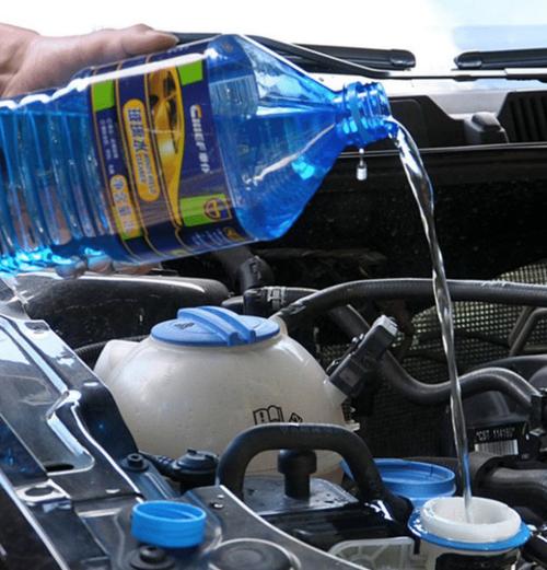 轿车加水口打开为什么水沸腾(车听到水沸腾声音危险吗)