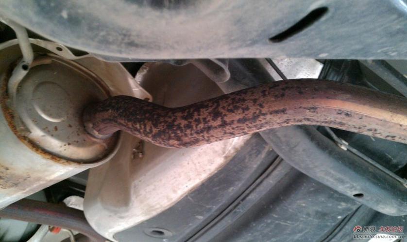 汽车排气管为什么生锈 排气管生锈了有必要处理吗