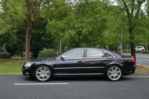 奥迪s8试驾 奥迪s8v10真实油耗