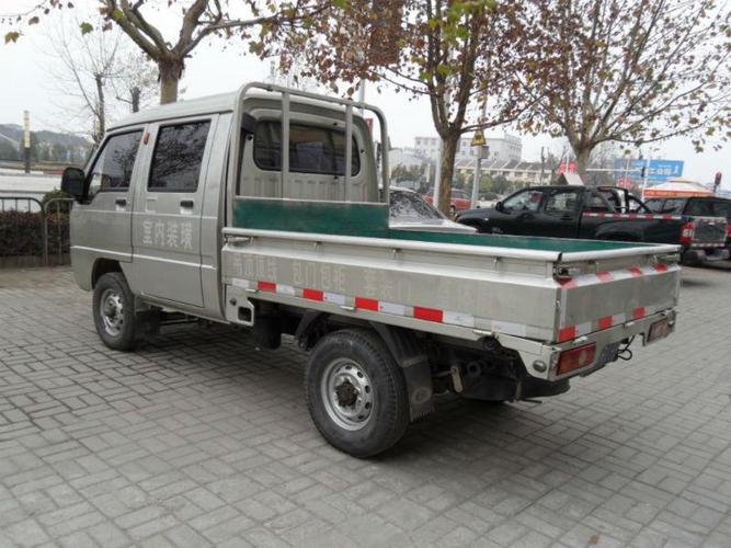 丰田5人小面包车报价 驭菱v5双排柴油485车厢3米新小货车报价