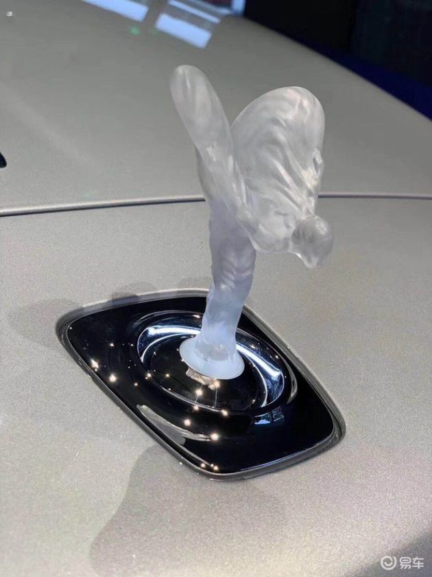 很多摆件的汽车品牌，展现品牌魅力与文化的独特方式