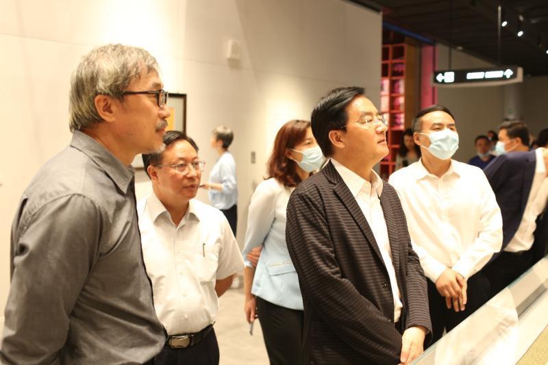 汽车品牌跨界合作，时尚与速度的碰撞