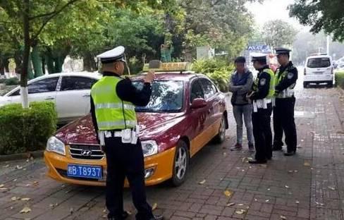 全球汽车品牌的车牌标识艺术