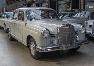 82年经典汽车品牌回顾
